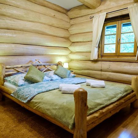 Bear'S Log Villa Селище Дрезницко Екстериор снимка