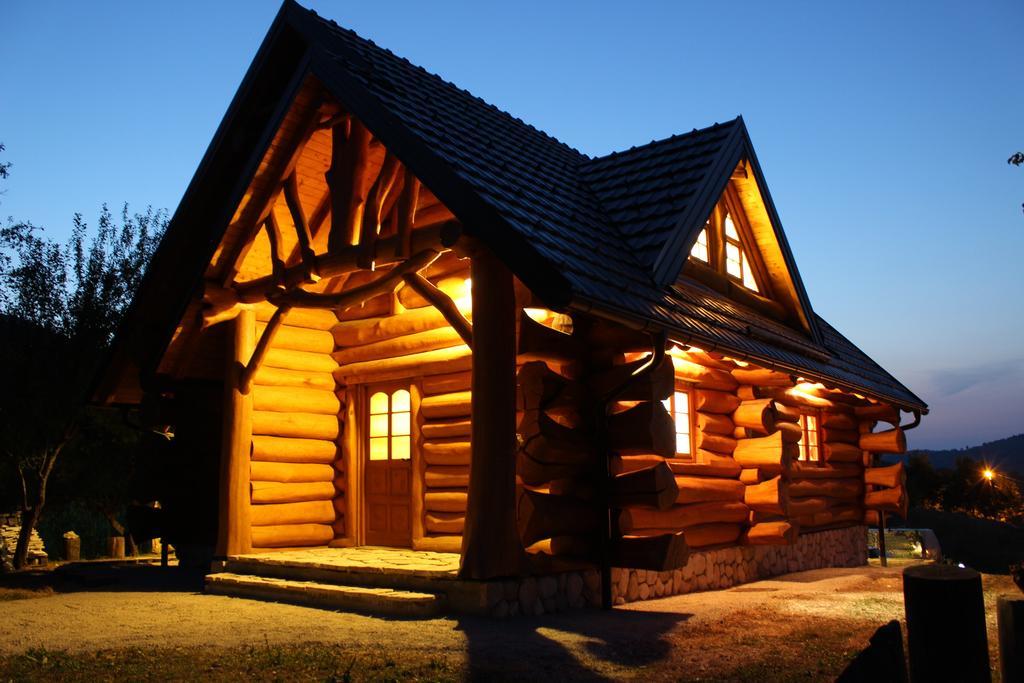 Bear'S Log Villa Селище Дрезницко Екстериор снимка