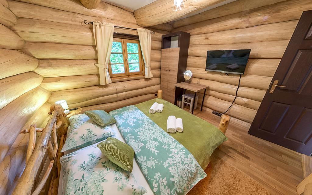 Bear'S Log Villa Селище Дрезницко Екстериор снимка