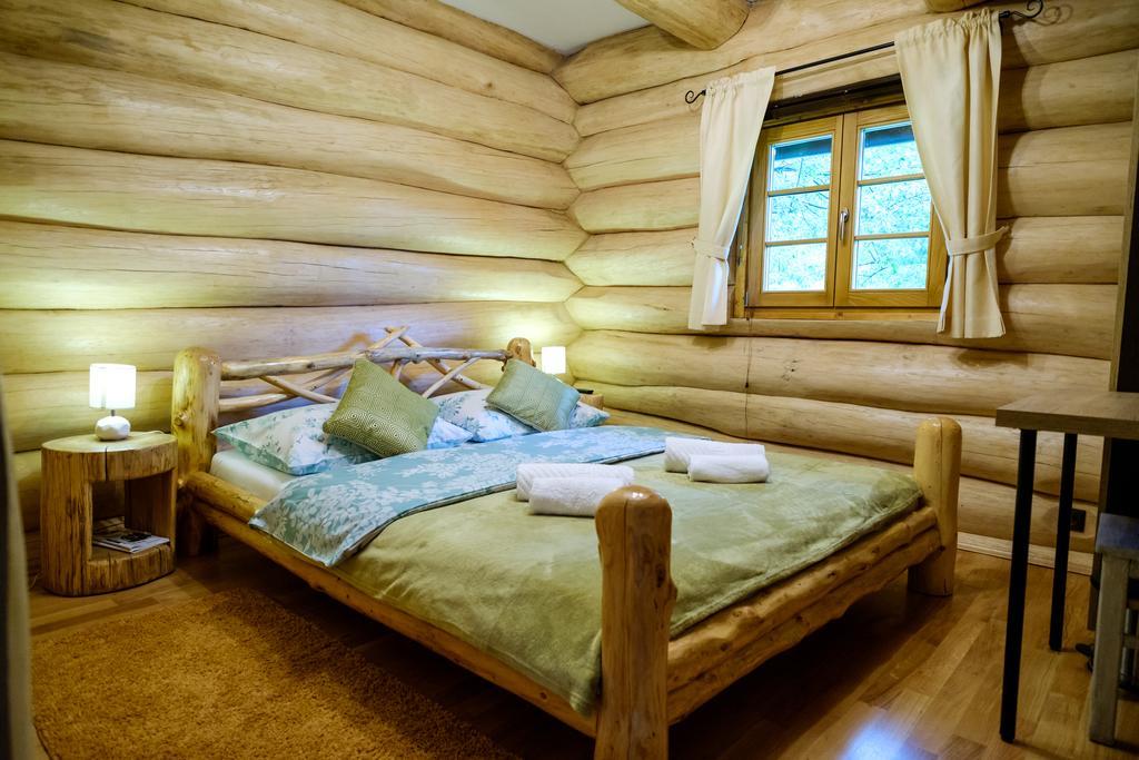 Bear'S Log Villa Селище Дрезницко Екстериор снимка