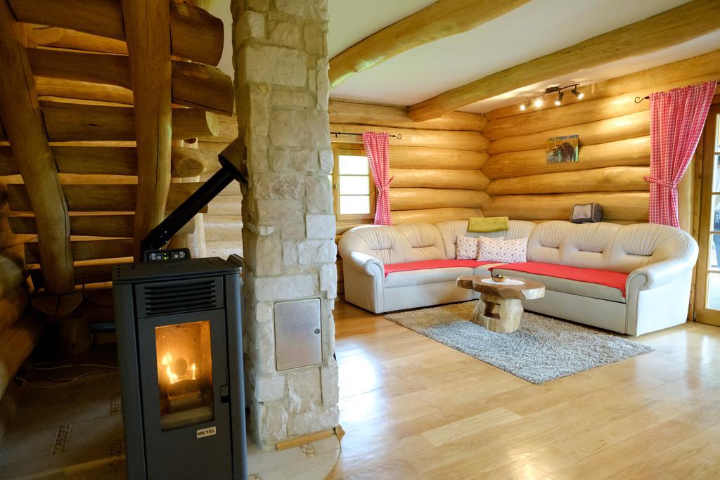 Bear'S Log Villa Селище Дрезницко Екстериор снимка