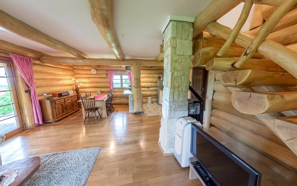Bear'S Log Villa Селище Дрезницко Екстериор снимка
